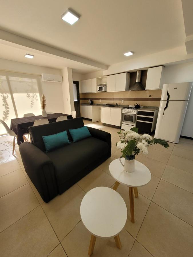 Apartment Lujoso Comodo Y Luminoso Con Seguridad 24 Hs Y Estacionamiento *